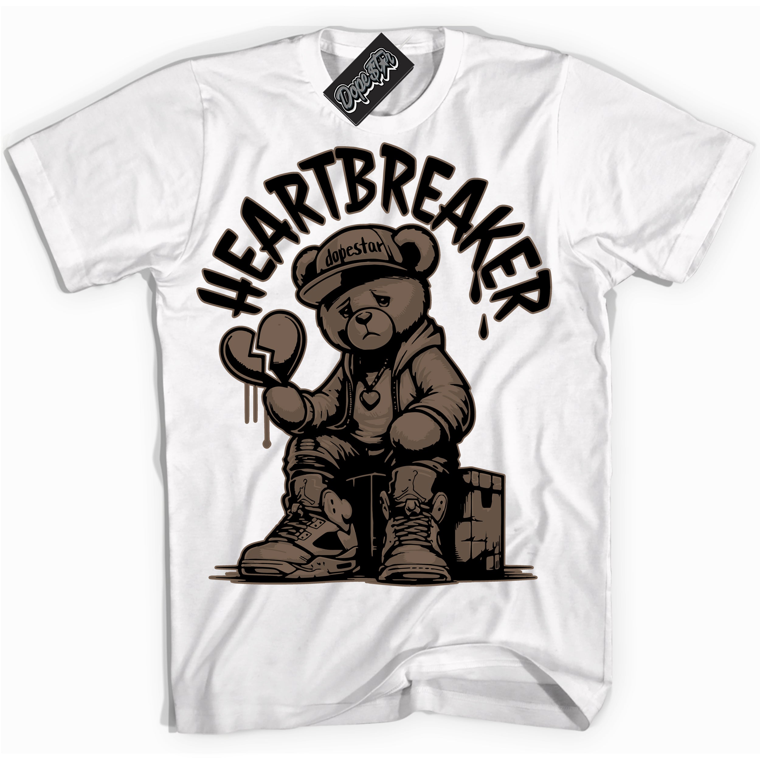 Cool White Shirt with “Heartbreaker Bear” design that perfectly matches the Jumpman Jack TR Travis Scott Dark Mocha Sneakers.