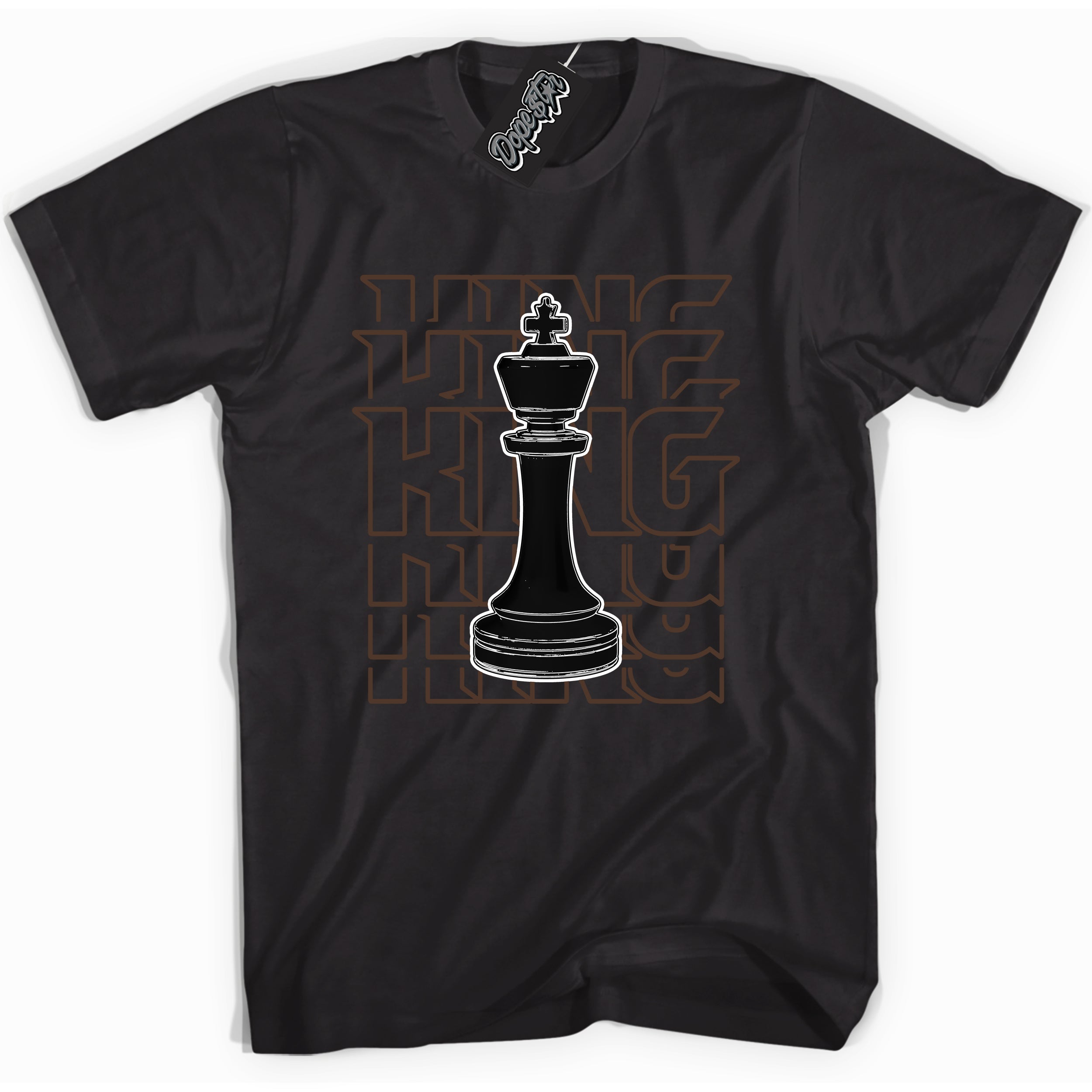 Cool Black graphic tee with “ King Chess ” design, that perfectly matches Palomino 1s sneakers