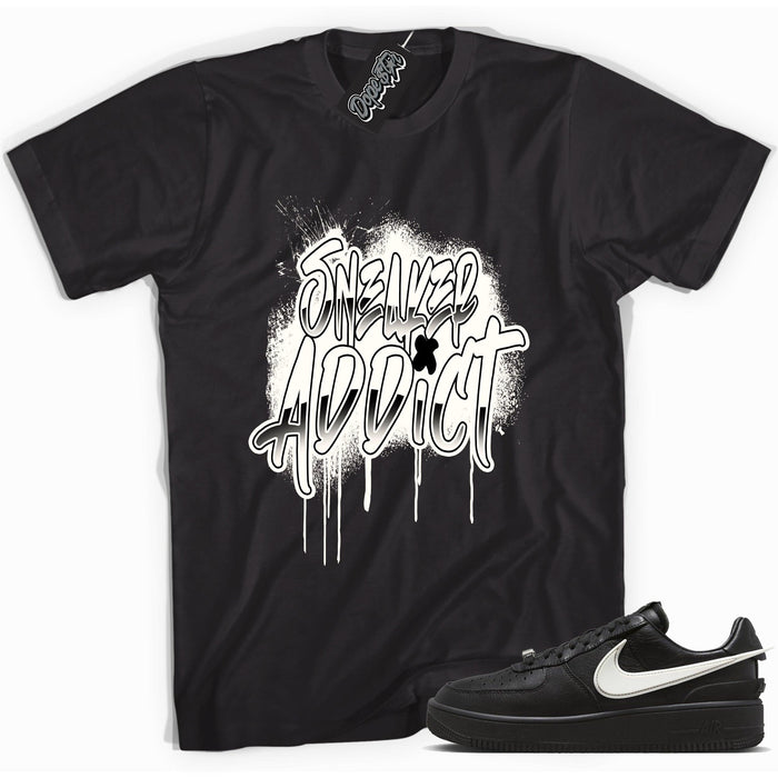 Cool black graphic tee with 'sneaker addict' print, that perfectly matches Nike Air Force 1 Low SP Ambush Phantom sneakers.